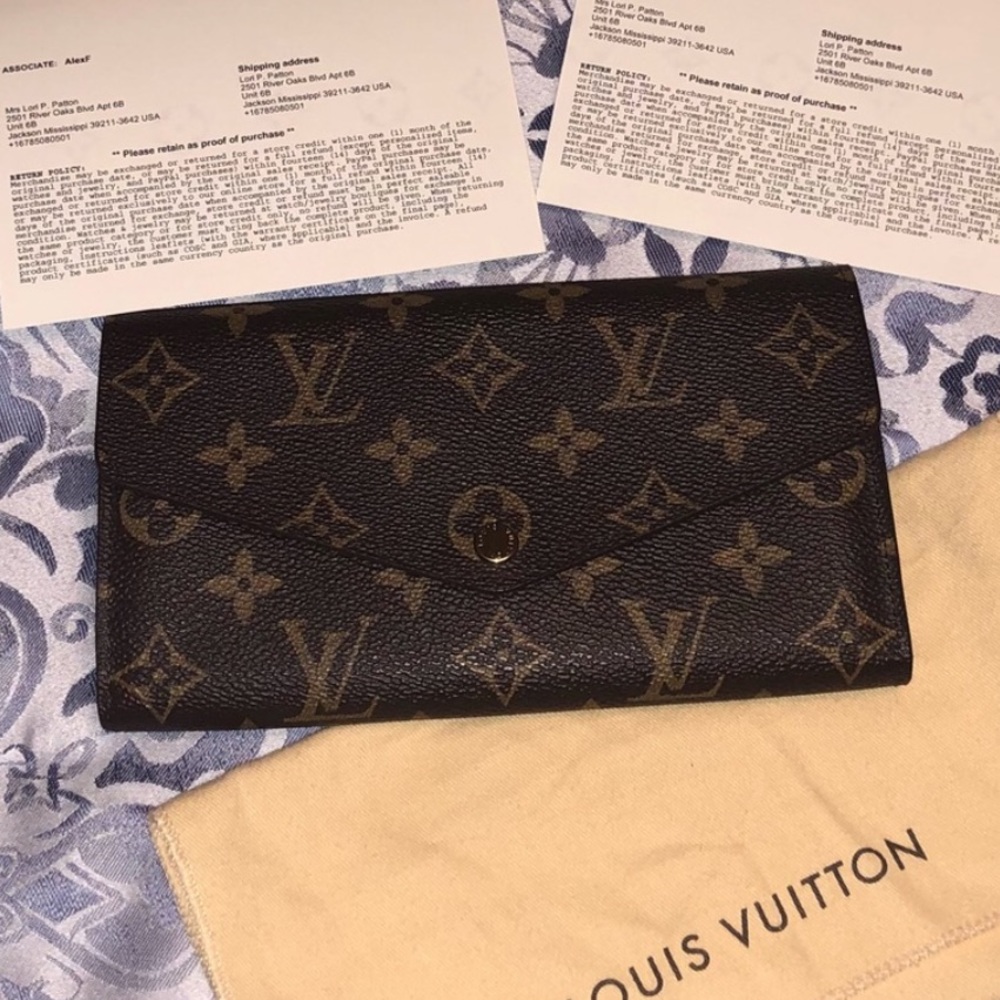 Louis Vuitton Sarah Wallet